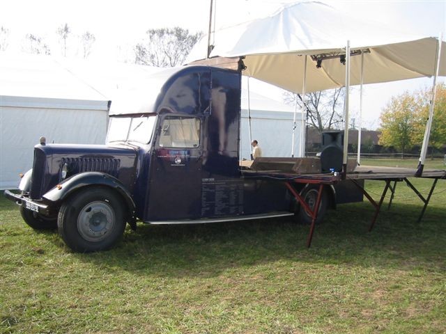 DS 50 ans Le camion théâtre