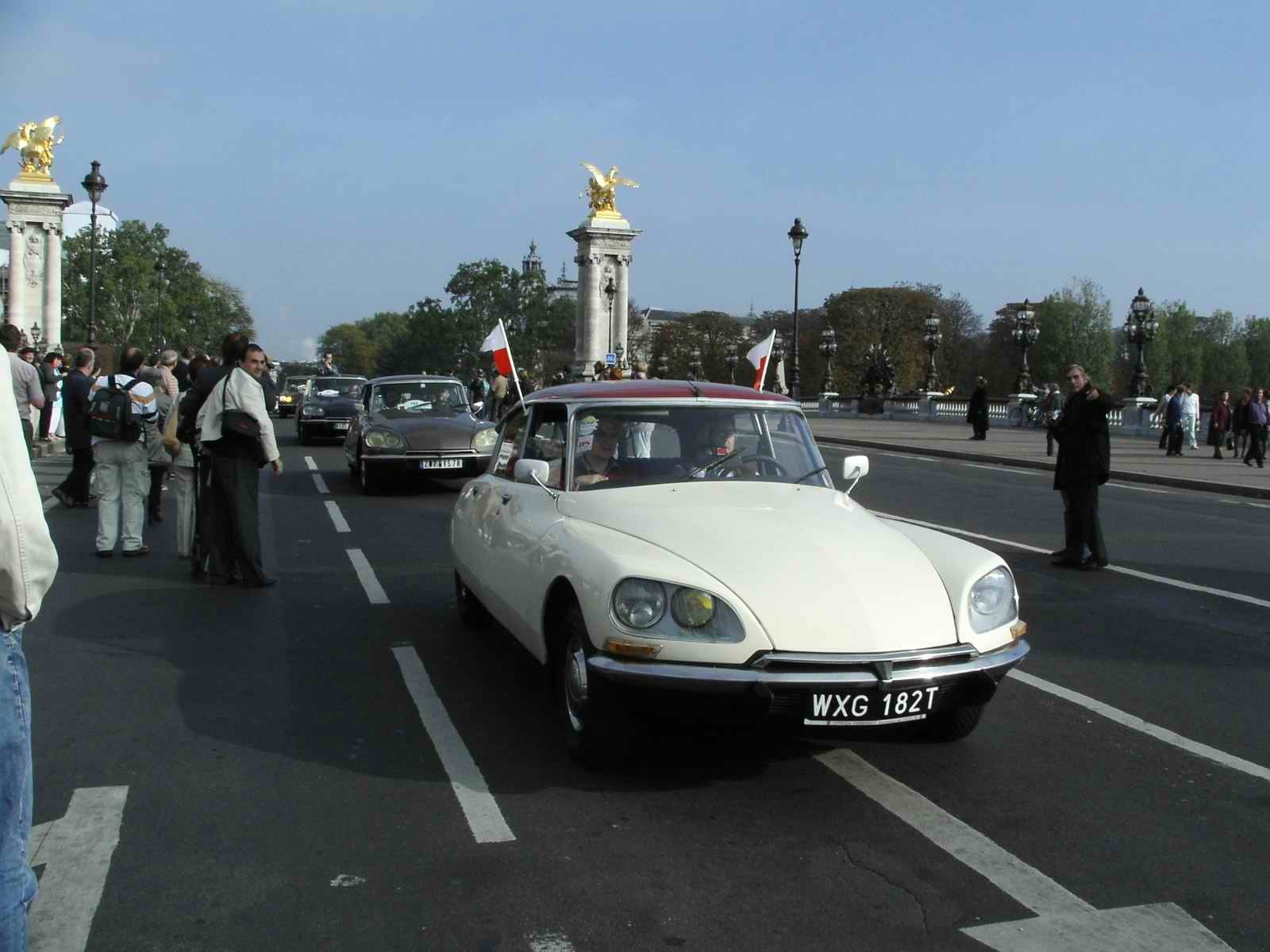 DS 50 ans Défilé Pont de l'Alma